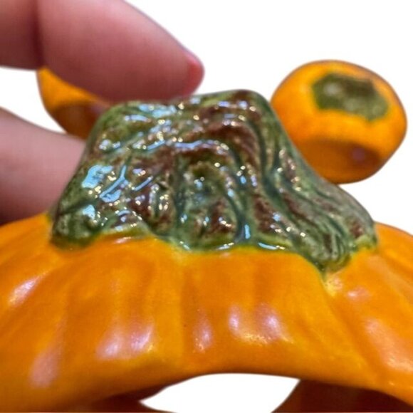 Set Of 6 Pumpkin Shaped Ceramic Napkin Rings Orange & Green Autumn Table Decor - Picture 6 of 6